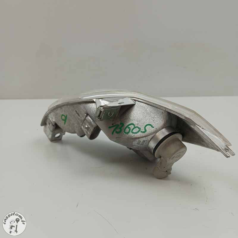 Feu arrière droit  Piaggio 300 beverly 2011