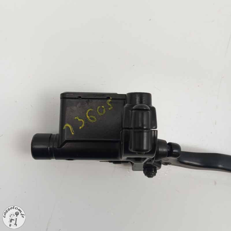 Maître cylindre de frein avant Piaggio 300 beverly | CasseTom