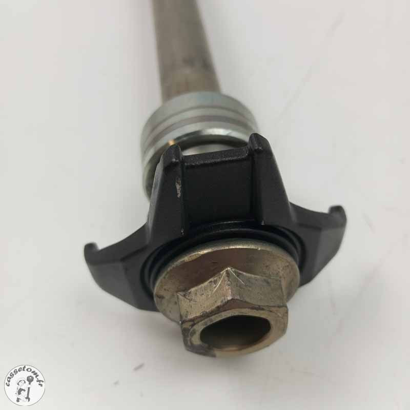 Axe de roue arrère Kawasaki  650 Z 2017