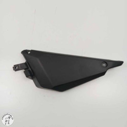 Cache sous selle droit Kawasaki  650 Z 2017