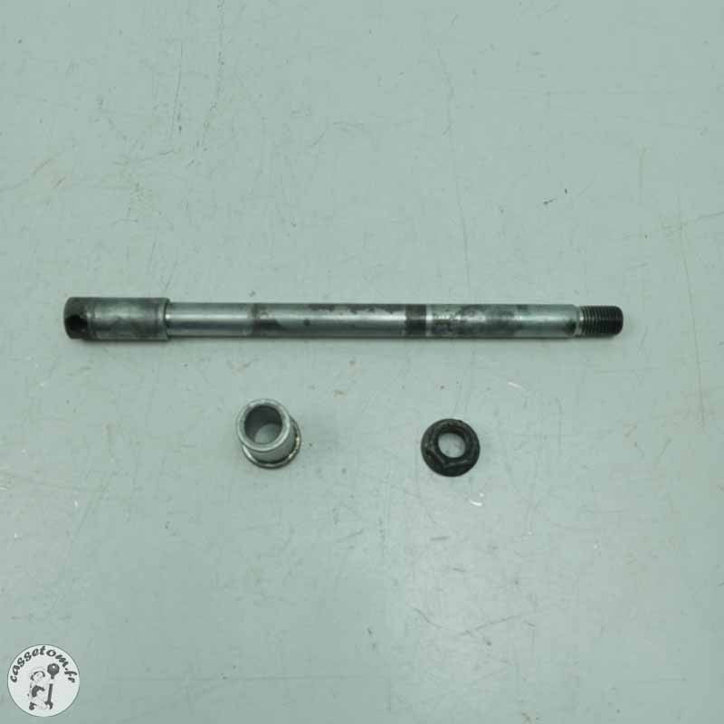 Axe de roue avant  Kawasaki  500 ER5 2000