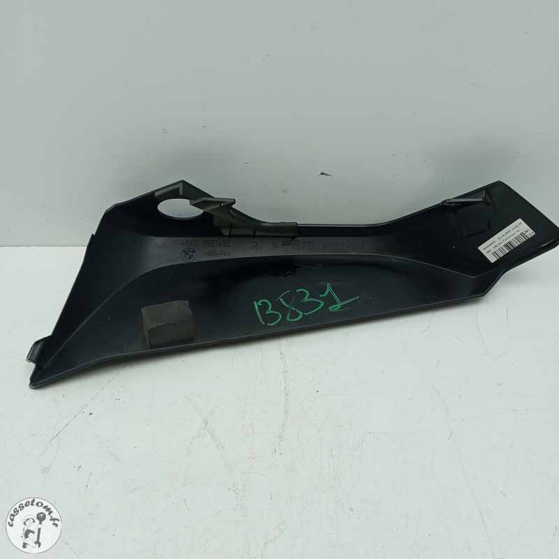 Carénage fourre-tout système audio droit BMW 1600 | CasseTom