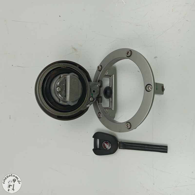 Trappe à essence + clés Honda 1100 CRF Africa Twin | CasseTom