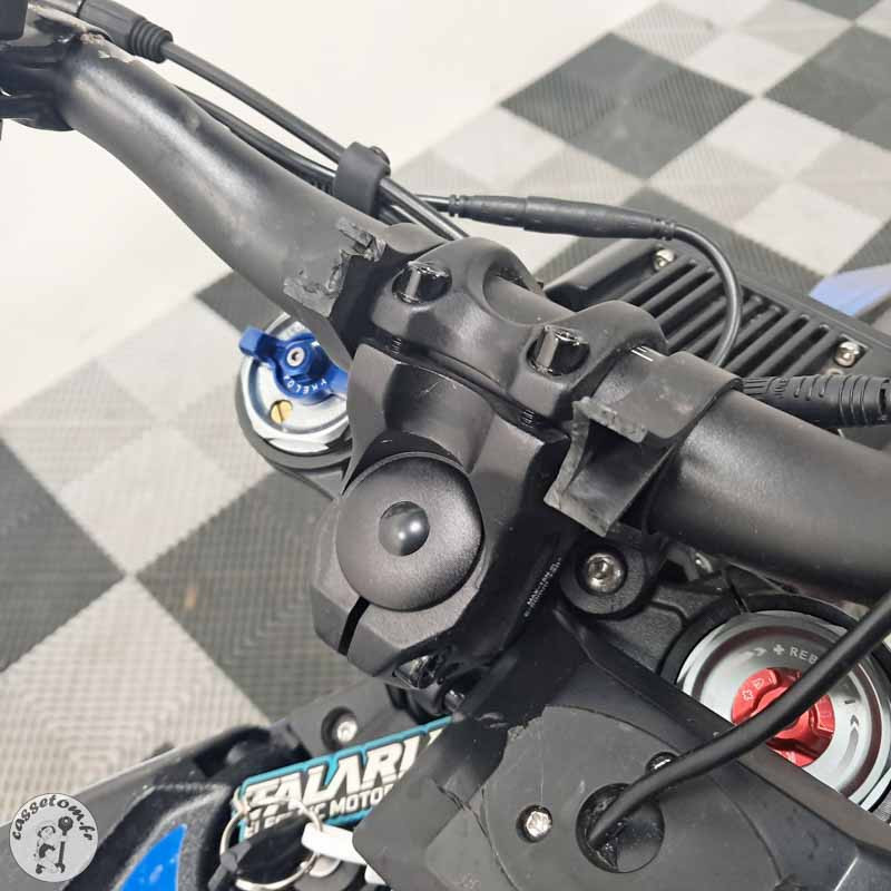 Talaria Sting 2025 accidentée - La Casse de l'Oncle Tom