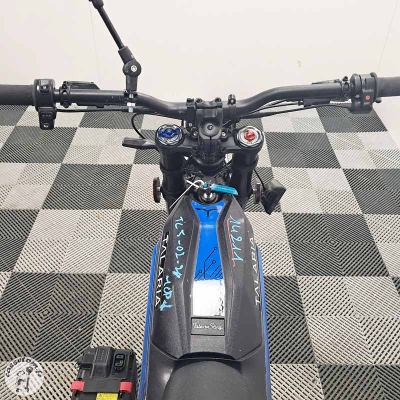 Talaria Sting 2025 accidentée - La Casse de l'Oncle Tom