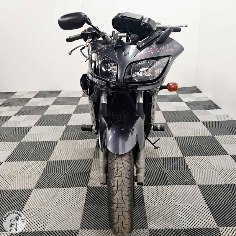 Yamaha FZS1000 998 2006 accidenté - La Casse de l'Oncle Tom