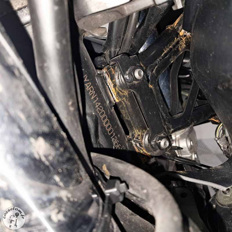 Yamaha FZS1000 998 2006 accidenté - La Casse de l'Oncle Tom