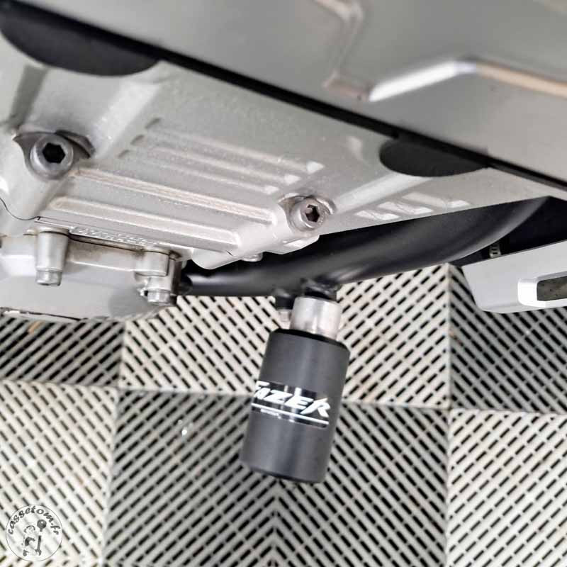 Yamaha FZS1000 998 2006 accidenté - La Casse de l'Oncle Tom