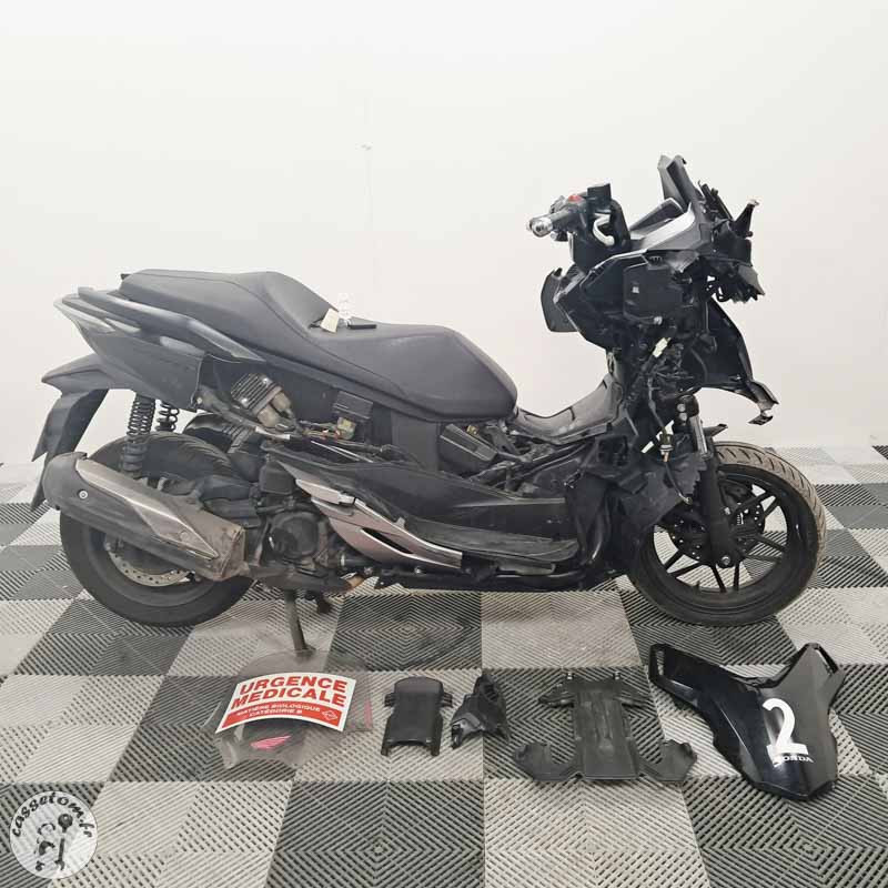 Honda NSS300A 300cc 2019 accidenté - La Casse de l'Oncle Tom