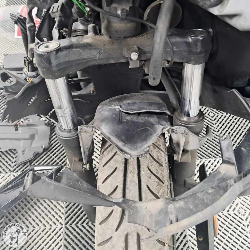 Honda NSS300A 300cc 2019 accidenté - La Casse de l'Oncle Tom