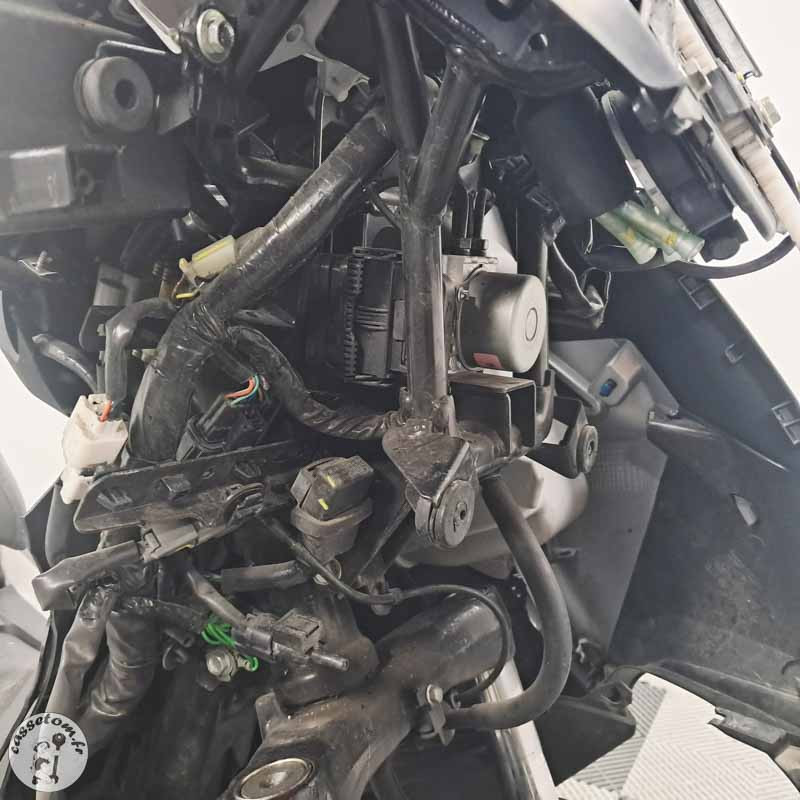 Honda NSS300A 300cc 2019 accidenté - La Casse de l'Oncle Tom