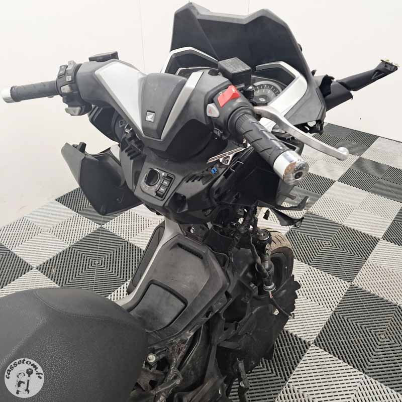 Honda NSS300A 300cc 2019 accidenté - La Casse de l'Oncle Tom