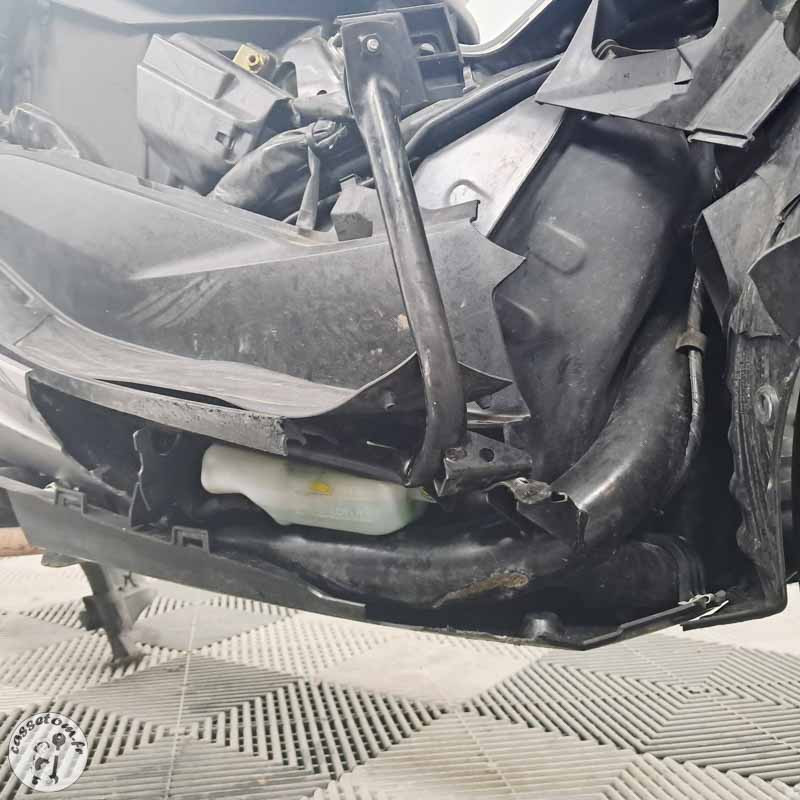 Honda NSS300A 300cc 2019 accidenté - La Casse de l'Oncle Tom