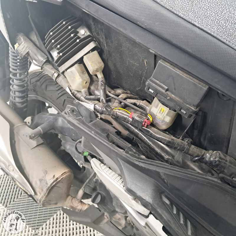 Honda NSS300A 300cc 2019 accidenté - La Casse de l'Oncle Tom