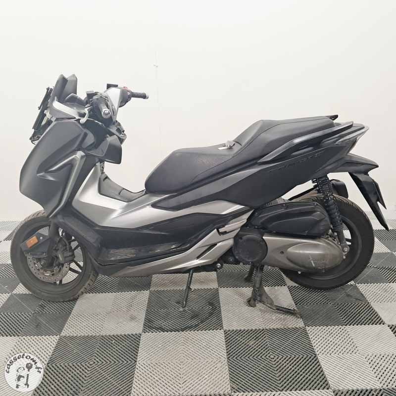 Honda NSS300A 300cc 2019 accidenté - La Casse de l'Oncle Tom