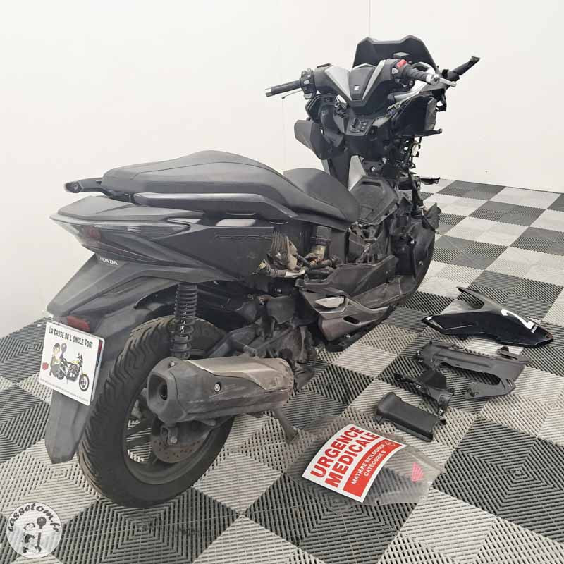 Honda NSS300A 300cc 2019 accidenté - La Casse de l'Oncle Tom