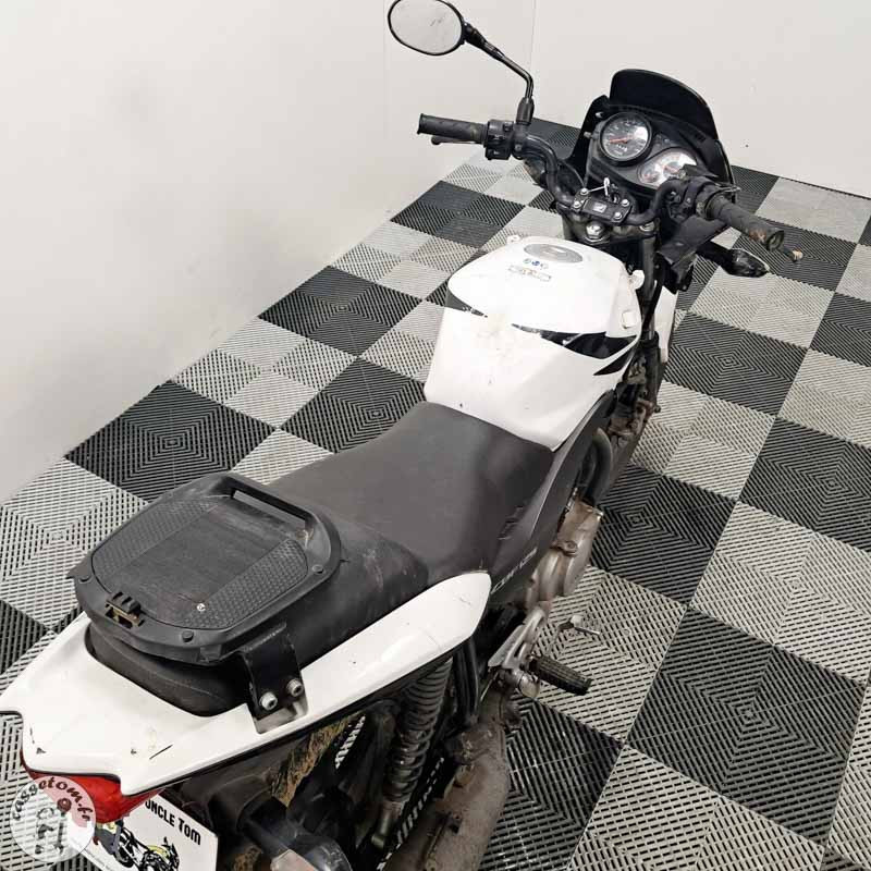 Honda CBF125 124 2011 accidenté - La Casse de l'Oncle Tom