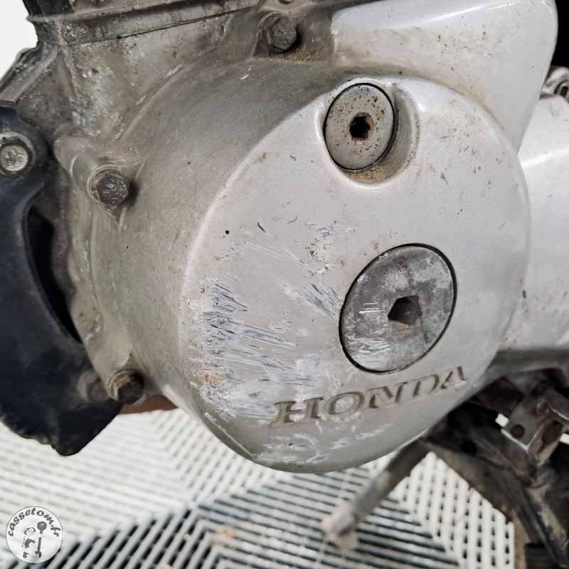 Honda CBF125 124 2011 accidenté - La Casse de l'Oncle Tom
