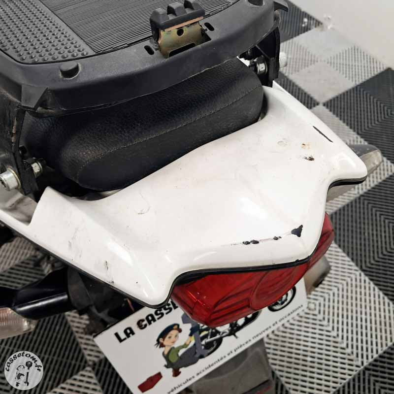 Honda CBF125 124 2011 accidenté - La Casse de l'Oncle Tom