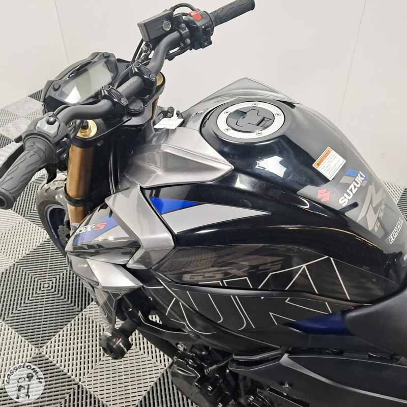 SUZUKI GSX-S750 2021