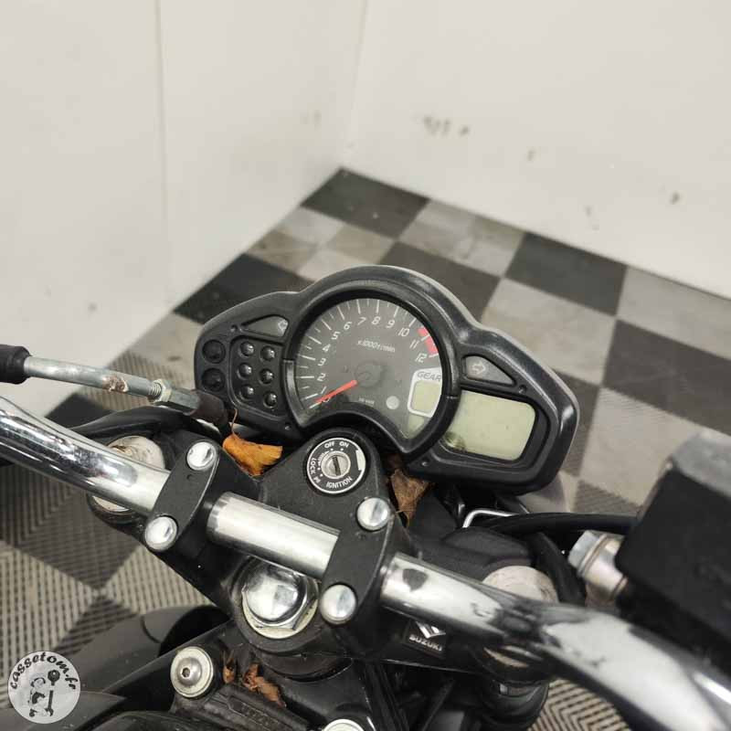 SUZUKI 650 Gladius de 2014 - No doc