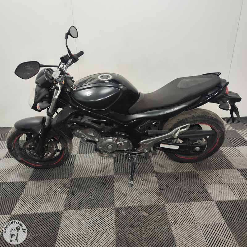 SUZUKI 650 Gladius de 2014 - No doc