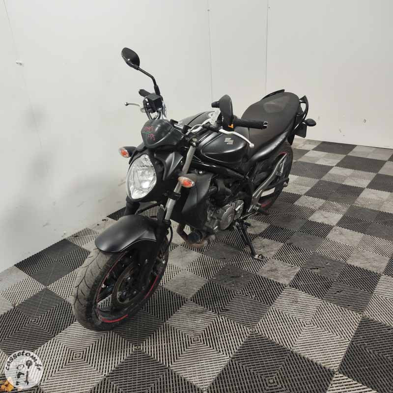 SUZUKI 650 Gladius de 2014 - No doc