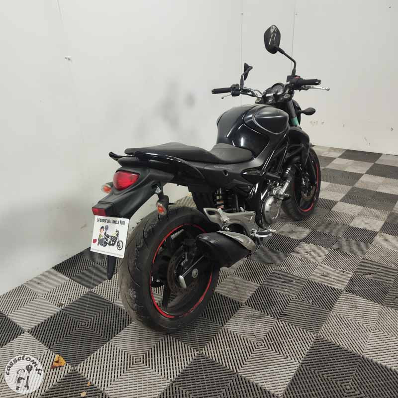 SUZUKI 650 Gladius de 2014 - No doc