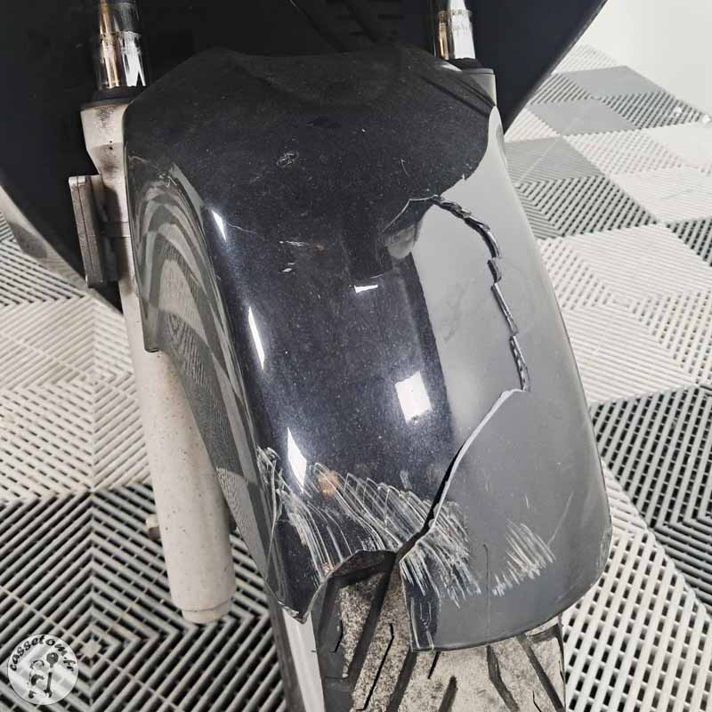 Honda CB 500 2013 accidentée - La Casse de l Oncle Tom