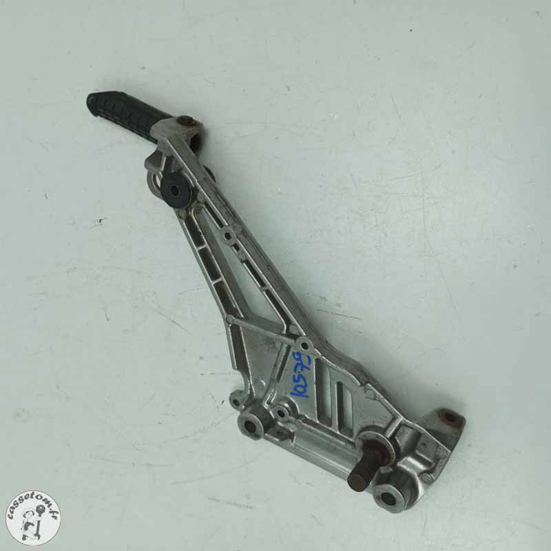 Platine repose pied droit  droit  Honda 500 cb 1997 - Cassetom - Nos pieces motos