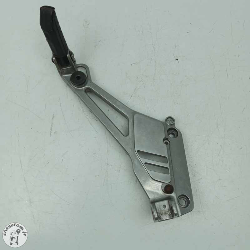 Platine repose pied droit  droit  Honda 500 cb 1997 - Cassetom - Nos pieces motos