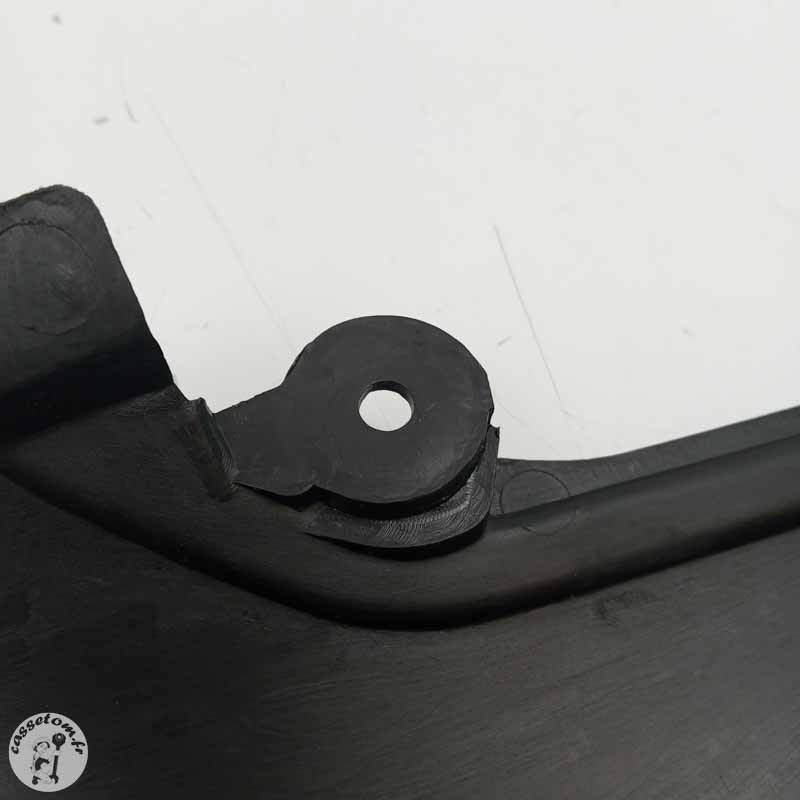 Cache latéral sous selle droit Yamaha  600 xj diversion 1998 - Cassetom - Nos pieces motos