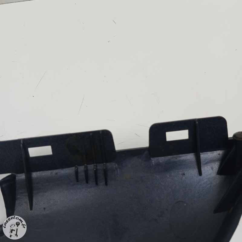 Demi coque arrière droit Yamaha  600 xj diversion 1998 - Cassetom - Nos pieces motos
