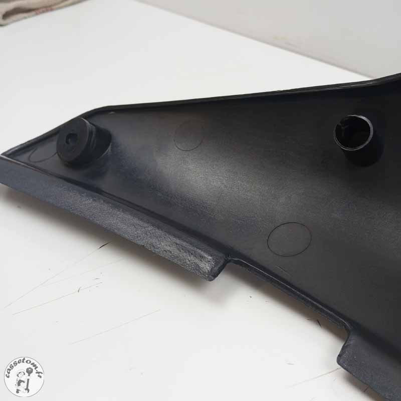 Demi coque arrière gauche  Yamaha  600 xj diversion 1998 - Cassetom - Nos pieces motos