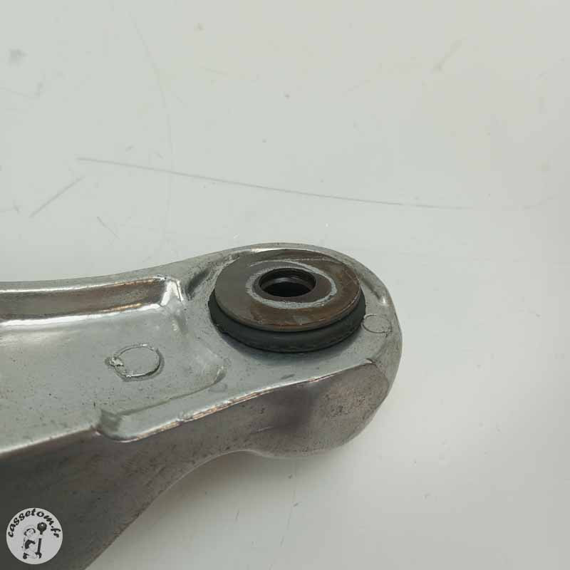 Platine repose pieds avant droit Yamaha  600 xj diversion 1998 - Cassetom - Nos pieces motos