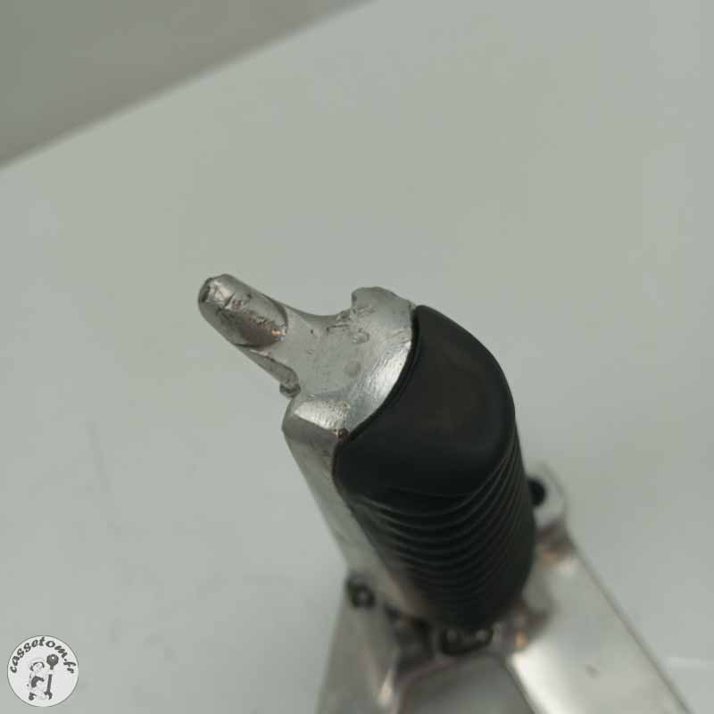 Platine repose pied avant gauche Yamaha  600 xj diversion 1998 - Cassetom - Nos pieces motos