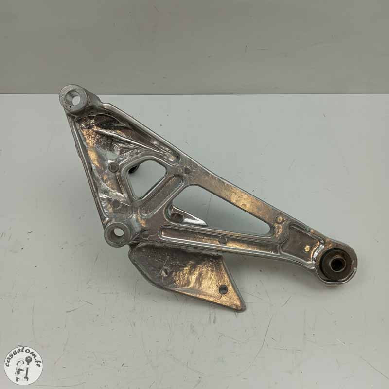 Platine repose pied avant gauche Yamaha  600 xj diversion 1998 - Cassetom - Nos pieces motos