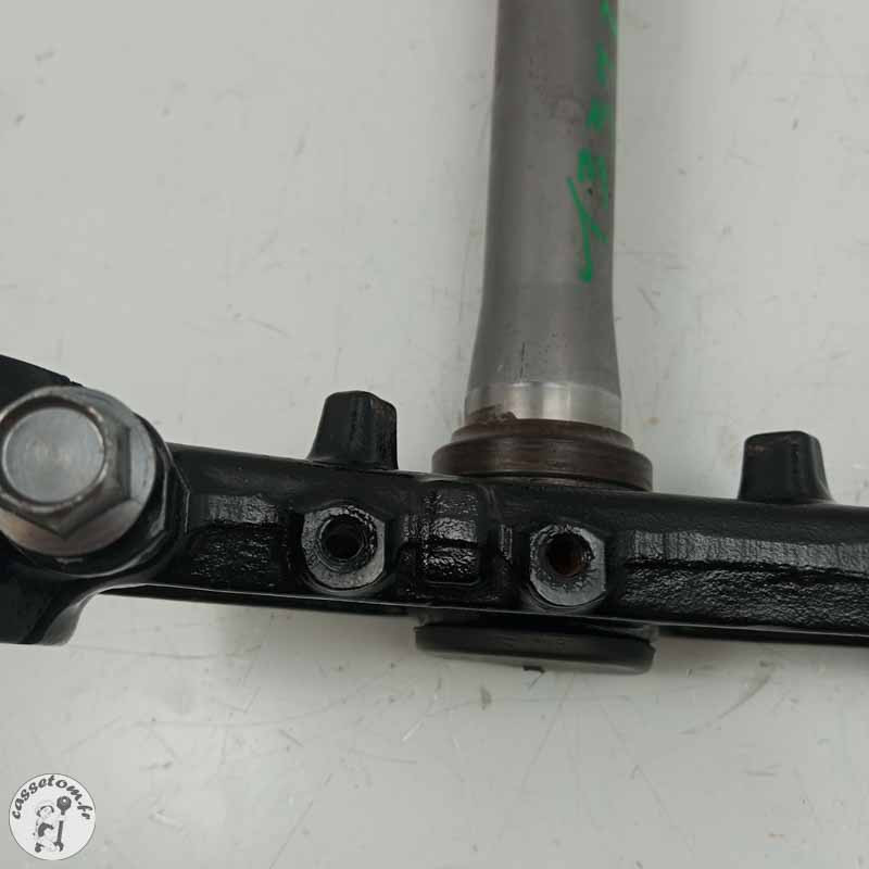 Té de fourche inferieur Yamaha  600 xj diversion 1998 - Cassetom - Nos pieces motos