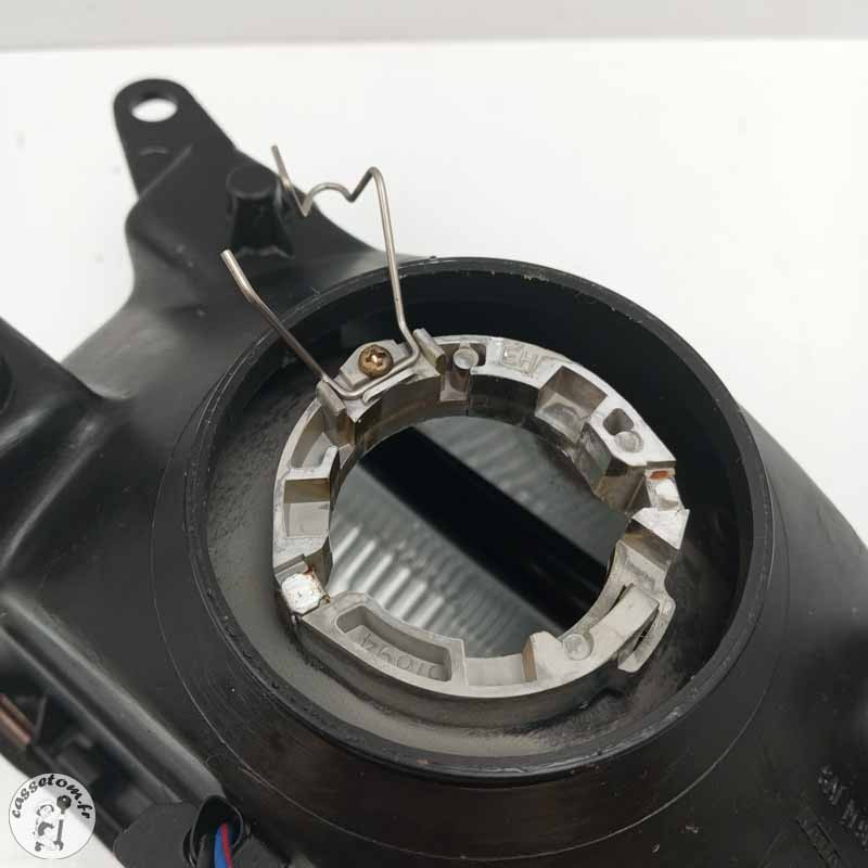 Optique  Yamaha  600 xj diversion 1998 - Cassetom - Nos pieces motos