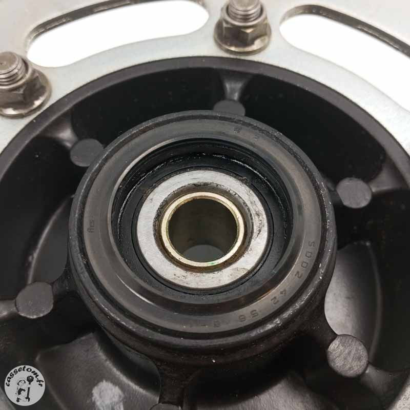 Porte couronne  Yamaha  600 xj diversion 1998 - Cassetom - Nos pieces motos