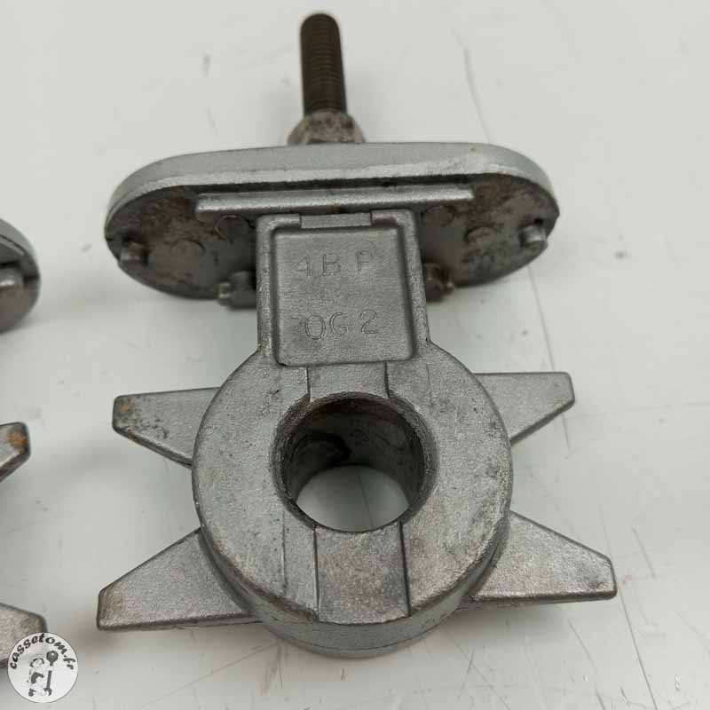 Tendeur de chaine secondaire Yamaha  600 xj diversion 1998 - Cassetom - Nos pieces motos