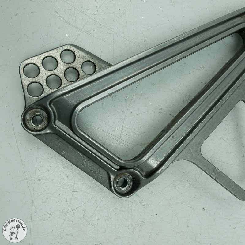 Platine arrière droit avec cale pied  Honda 650 nx dominator 1999 - Cassetom - Nos pieces motos