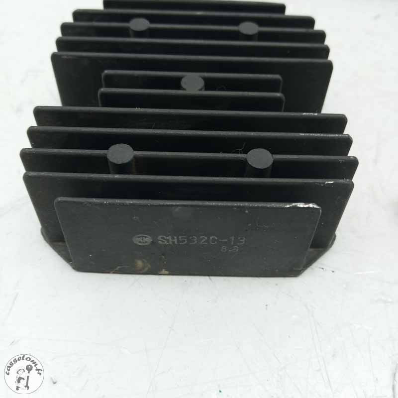 Régulateur  Honda 650 nx dominator 1999 - Cassetom - Nos pieces motos