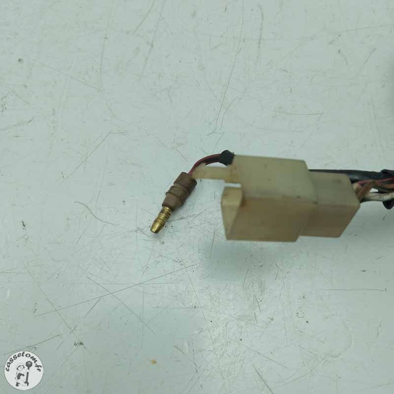 Boitier fusibles Honda 650 nx dominator 1999 - Cassetom - Nos pieces motos