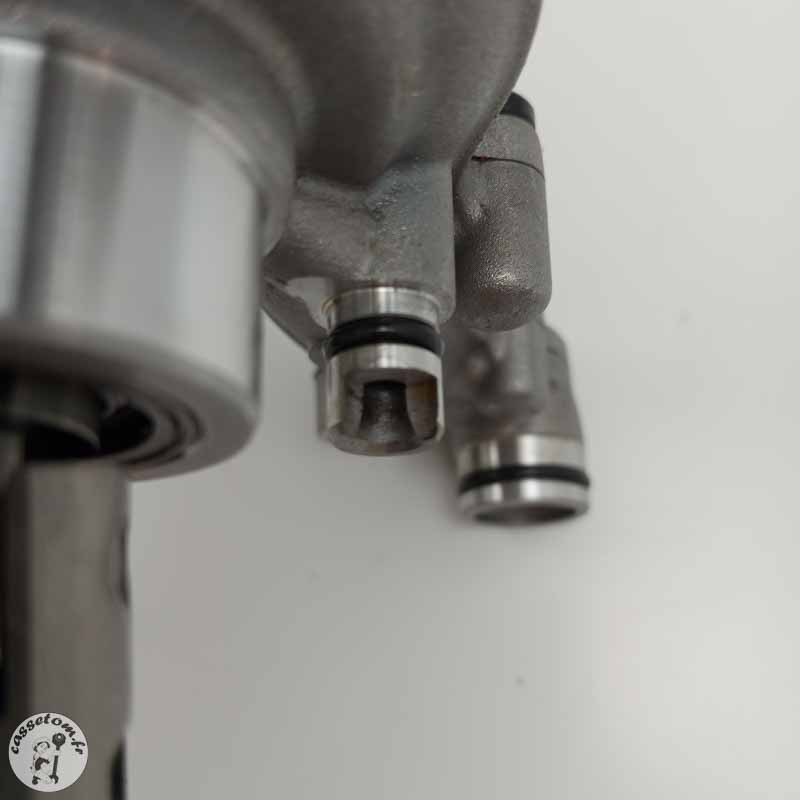 Pompe à eau  Bmw 1200 r rt 2017 - Cassetom - Nos pieces motos