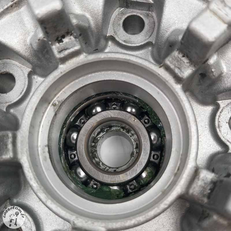 Porte couronne  Suzuki 650 gsf bandit 2007 - Cassetom - Nos pieces motos