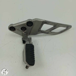 Platine repose pied avant gauche Suzuki 650 gsf bandit 2007 - Cassetom - Nos pieces motos