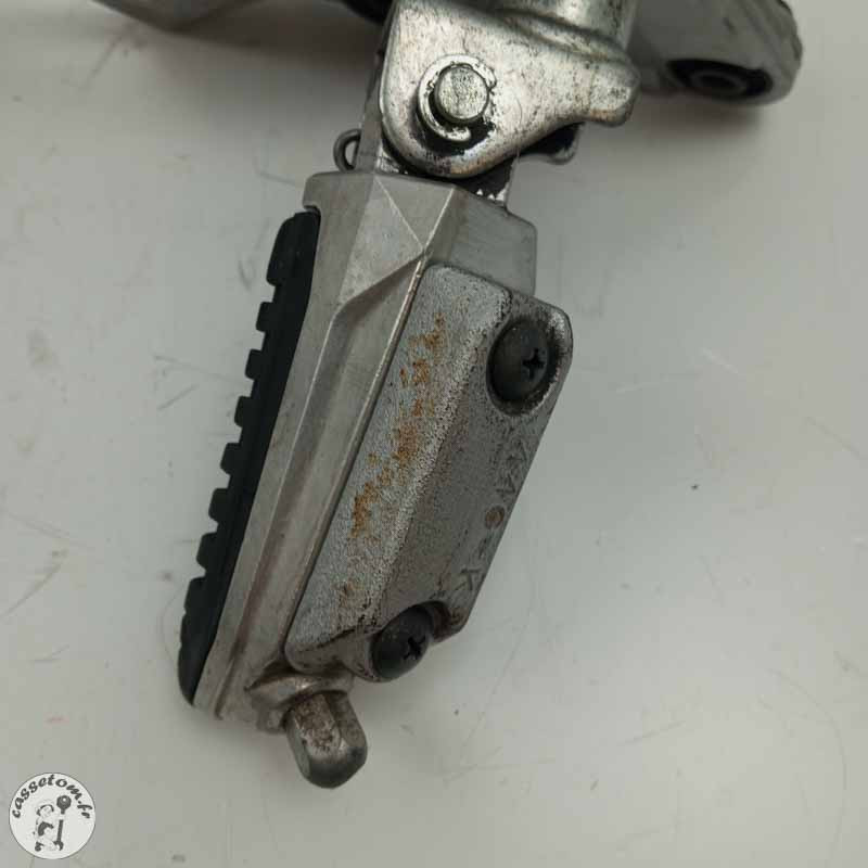 Platine repose pied avant gauche Suzuki 650 gsf bandit 2007 - Cassetom - Nos pieces motos