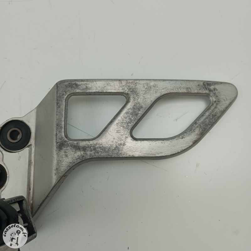 Platine repose pied avant gauche Suzuki 650 gsf bandit 2007 - Cassetom - Nos pieces motos