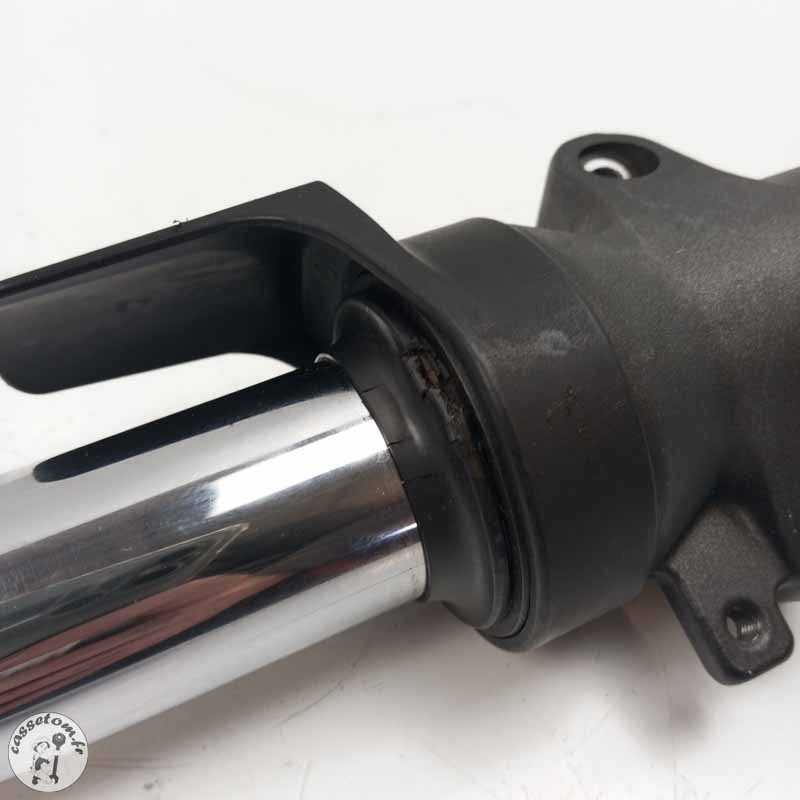 Bras de fourche droit Suzuki 650 gsf bandit 2007 - Cassetom - Nos pieces motos